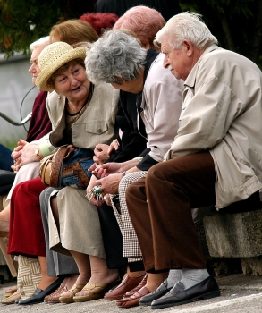 Topoľčianskí dôchodcovia budú protestovať proti poplatkom